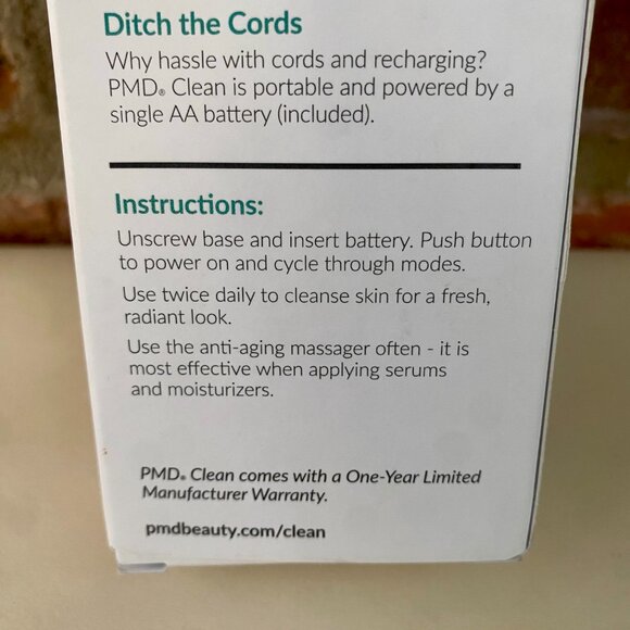 PMD Clean Smart Facial Cleansing Device, SonicGlow Technology, New in Box. - Picture 11 of 11